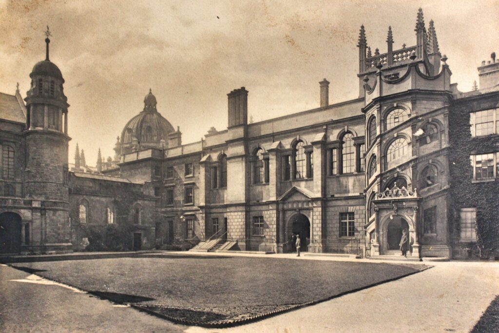 The Hertford College Quad in the early 20th Century.